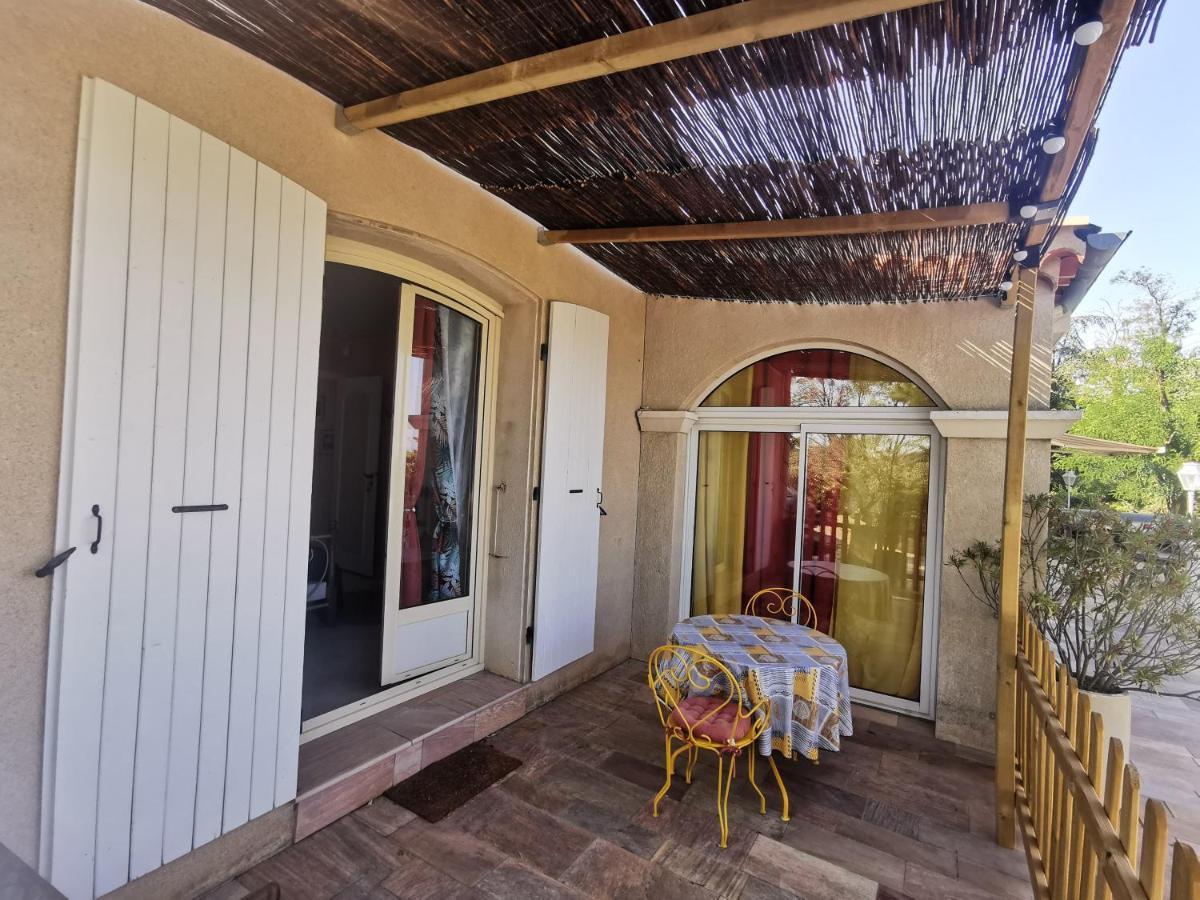 Tikazela - Domaine Ombre Et Lumiere Bed & Breakfast Saint-Jean-de-Muzols Екстериор снимка