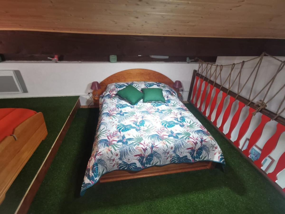 Tikazela - Domaine Ombre Et Lumiere Bed & Breakfast Saint-Jean-de-Muzols Екстериор снимка