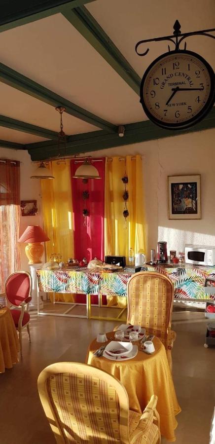 Tikazela - Domaine Ombre Et Lumiere Bed & Breakfast Saint-Jean-de-Muzols Екстериор снимка
